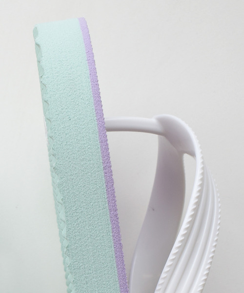 AmiAmi(アミアミ)の「ビーチサンダル/トングサンダル(サンダル・レディース・ライラック/イエロー/ブルー/ベージュ/ブラック/グレー・23/27/24/25/21/26)」の20枚目の写真