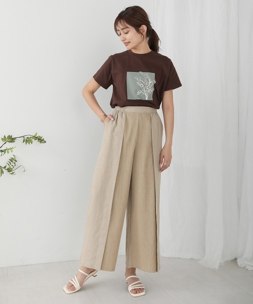 Bou Jeloud(ブージュルード)の「発泡箔リーフプリントTシャツ(Tシャツ/カットソー・レディース・ブラウン/ホワイト/チャコールグレー・FREE)」の20枚目の写真