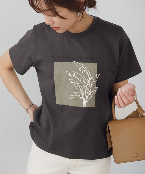 Bou Jeloud(ブージュルード)の「発泡箔リーフプリントTシャツ(Tシャツ/カットソー・レディース・ブラウン/ホワイト/チャコールグレー・FREE)」の4枚目の写真