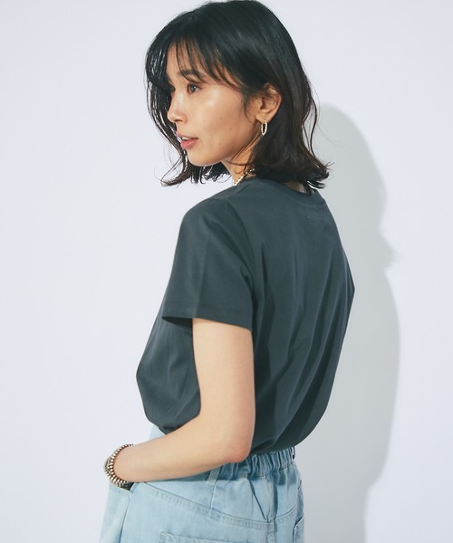 RIVE DROITE(リヴドロワ)の「2枚セット/パックTシャツ(Tシャツ/カットソー・レディース・ホワイト/チャコールグレー・FREE)」の4枚目の写真