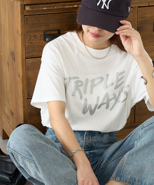 DISCOAT（ディスコート）の「【WEB限定】TRIPLEフクレプリントTシャツ（Tシャツ/カットソー・レディース・ホワイト/ブラック/レッド/サックスブルー/ホワイト系その他/チャコールグレー・FREE）」の2枚目の写真