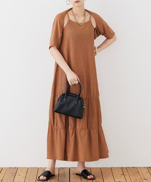 Fashion Letter（ファッションレター）の「シャーリングティアード キャミOP×ショートボレロ セットアップ（ワンピース・レディース・ブラック/オレンジ/グレイッシュベージュ/チャコール・M）」の21枚目の写真