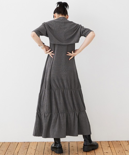 Fashion Letter（ファッションレター）の「シャーリングティアード キャミOP×ショートボレロ セットアップ（ワンピース・レディース・ブラック/オレンジ/グレイッシュベージュ/チャコール・M）」の17枚目の写真
