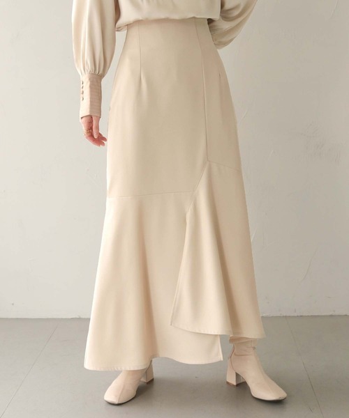 CLEIO（クレイオ）の「【CLEIO】アシメトリーフレアロングスカート/ASYMMETRIC FLARE LONG SKIRT/980-10621（スカート・レディース・ライトベージュ/アイボリー・FREE）」の3枚目の写真