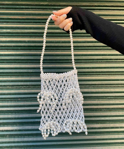 Casselini(キャセリーニ)の「Casselini(キャセリーニ)リボンビーズバッグ(ショルダーバッグ・レディース・シルバー/アイボリー・FREE)」の14枚目の写真