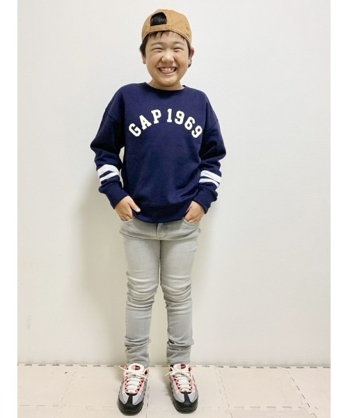 GAP（ギャップ）の「フレンチテリー Gapロゴスウェットシャツ (キッズ)（スウェット・キッズ・ネイビー/ライトグレー・L/XL/XXL/M/XS/S）」の5枚目の写真