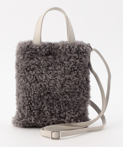 MONO COMME CA(モノコムサ)の「★TV紹介商品★ボア ミニショルダーバッグ(ショルダーバッグ・レディース・オフホワイト/ブラック/グレー・FREE)」の6枚目の写真