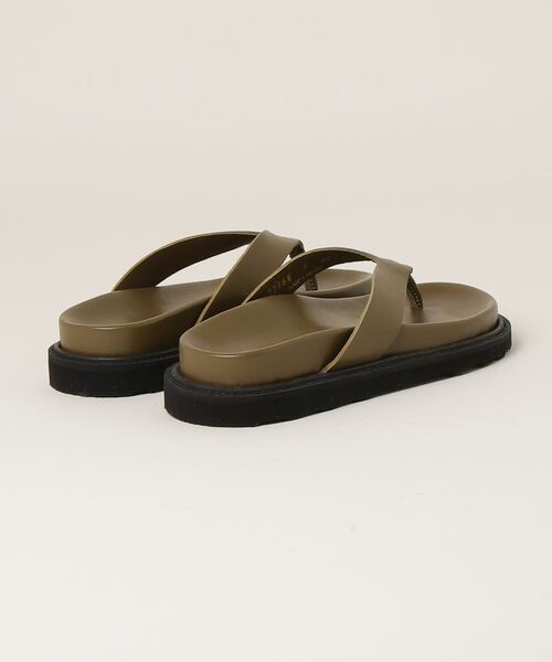 C.E.L.STORE（セルストア）の「CAMINANDO / カミナンド THONG SLIDES トングスライド（サンダル・レディース・ブラック/オリーブ・7/6）」の3枚目の写真