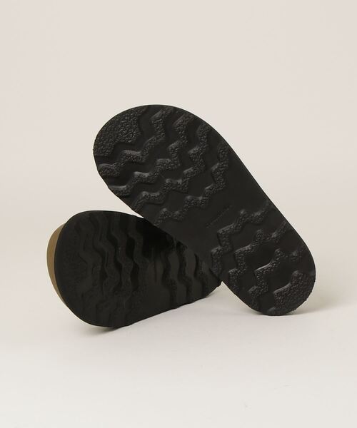 C.E.L.STORE（セルストア）の「CAMINANDO / カミナンド THONG SLIDES トングスライド（サンダル・レディース・ブラック/オリーブ・7/6）」の4枚目の写真