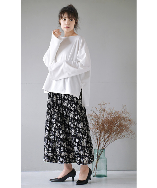 zootie(ズーティー)の「【見た目はON、着心地はOFF。】こなれリラックス 長袖スリットヘムプルオーバー(Tシャツ/カットソー・レディース・ブラウン/オフホワイト/ブルー/ブラック×ホワイト/ブラック/グレイッシュベージュ/ダークブラウン/ネイビー/オレンジ・M)」の20枚目の写真