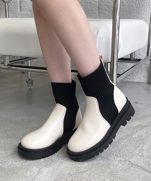 shopnikoniko(ショップニコニコ)の「トラックソール ニット切替 ソックスブーツ 厚底 リブニット ショートブーツ(ブーツ・レディース・ブラック/アイボリー・S/M/L/LL)」の13枚目の写真