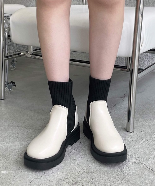 shopnikoniko(ショップニコニコ)の「トラックソール ニット切替 ソックスブーツ 厚底 リブニット ショートブーツ(ブーツ・レディース・ブラック/アイボリー・S/M/L/LL)」の12枚目の写真