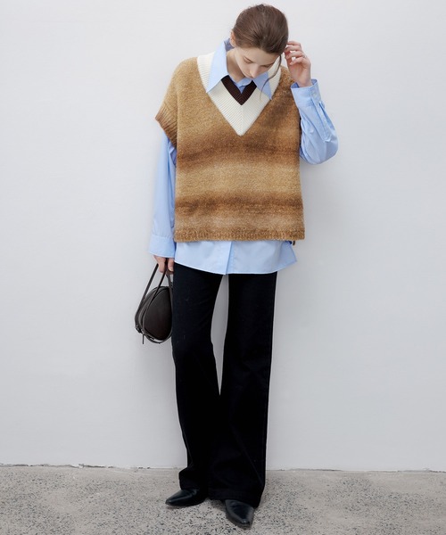 tageechita(タジチタ)の「【tageechita】Vライン ハイネックグラデーションニットベスト(ベスト・レディース・ブラウン・M/S)」の5枚目の写真
