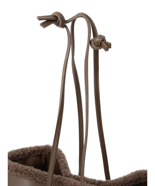 Samansa Mos2 blue（サマンサモスモスブルー）の「ボアスクエアショルダーバッグ（ハンドバッグ・レディース・ブラック/モカ/キナリ・F）」の20枚目の写真