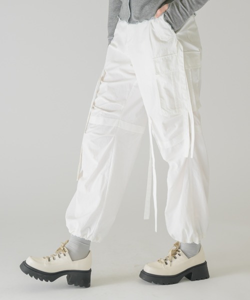 idem（イデム）の「ribbon nylon cargo pants/リボンナイロンカーゴパンツ【Sサイズあり】（カーゴパンツ・レディース・グレー/ホワイト・SMALL/FREE）」の21枚目の写真