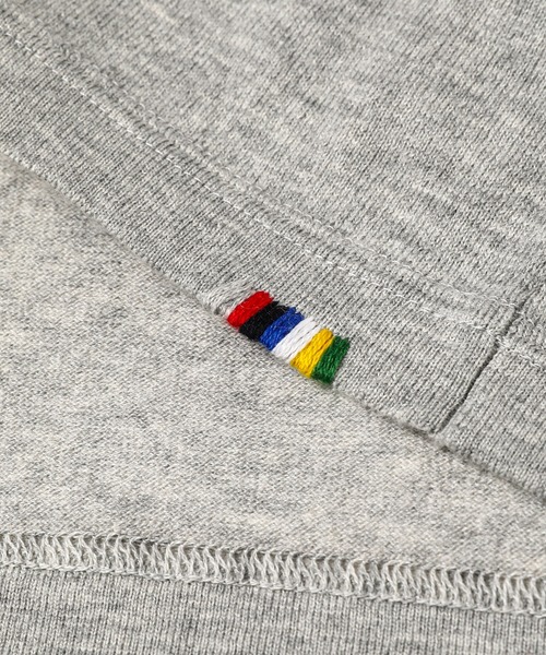 extreme cashmere（エクストリーム　カシミヤ）の「n°267 tina（Tシャツ/カットソー・レディース・グレー・ONE SIZE）」の3枚目の写真