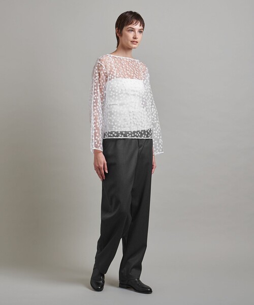 LOEFF クローバーエンブロイダリーブラウス　白 LOEFF＞クローバー エンブロイダリー ブラウス（シャツ/ブラウス