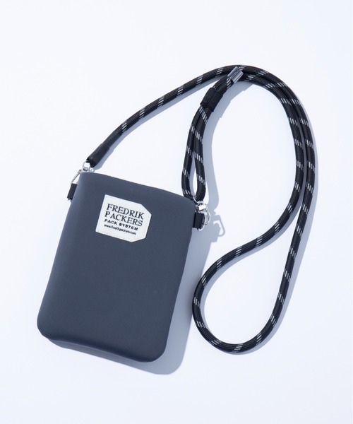 FREDRIK PACKERS(フレドリックパッカーズ)の「【FREDRIK PACKERS】限定モデル Multi SmartPhone Shoulder マルチスマホショルダー(ショルダーバッグ・レディース・グレー/ブルー/ブラック系その他2/アイボリー/カーキ/ブラック/グレー系その他2・FREE)」の18枚目の写真