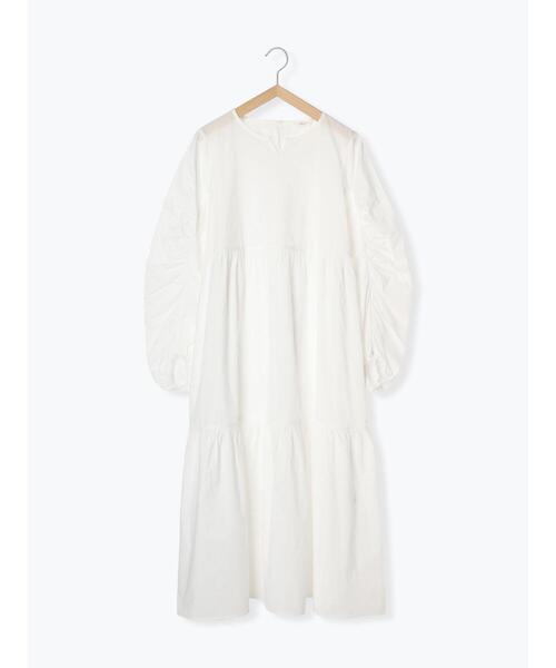 ehka sopo(エヘカソポ)の「袖ギャザーティアードワンピース(ワンピース・レディース・オフホワイト/ブラック/ブルー・F)」の8枚目の写真