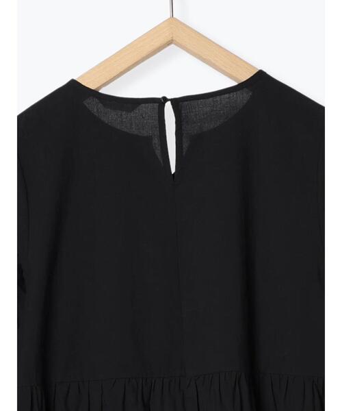 ehka sopo(エヘカソポ)の「袖ギャザーティアードワンピース(ワンピース・レディース・オフホワイト/ブラック/ブルー・F)」の21枚目の写真