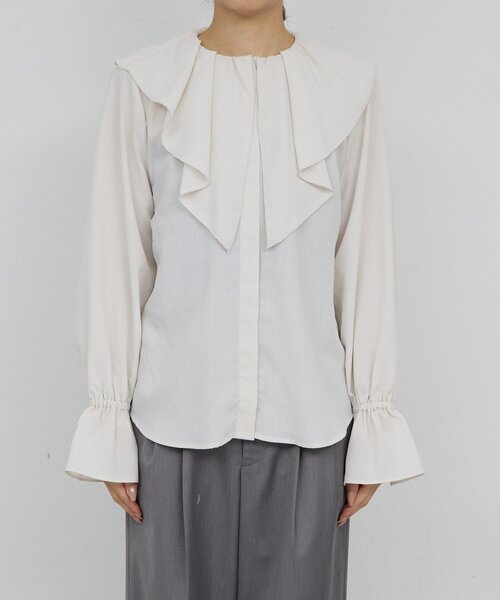 GALLARDAGALANTE（ガリャルダガランテ）の「ラッフルカラーブラウス