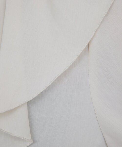 GALLARDAGALANTE（ガリャルダガランテ）の「ラッフルカラーブラウス