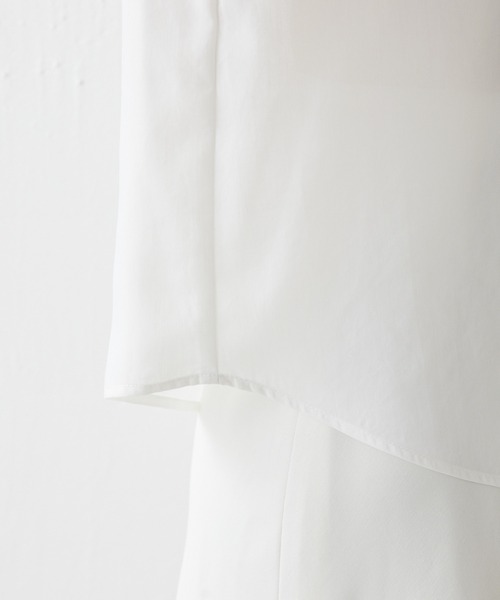 GALLARDAGALANTE(ガリャルダガランテ)の「ラッフルカラーブラウス(シャツ/ブラウス・レディース・オフホワイト/グレイッシュベージュ・FREE)」の22枚目の写真