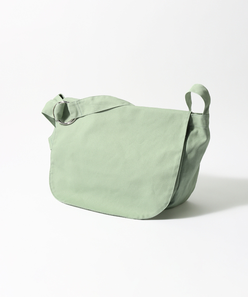 B.C STOCK（ベーセーストック）の「【fellowww / フェロー】別注 キャンバス ショルダーバッグ（ショルダーバッグ・メンズ・ホワイト/グリーン/モカ/ブラック・FREE）」の4枚目の写真