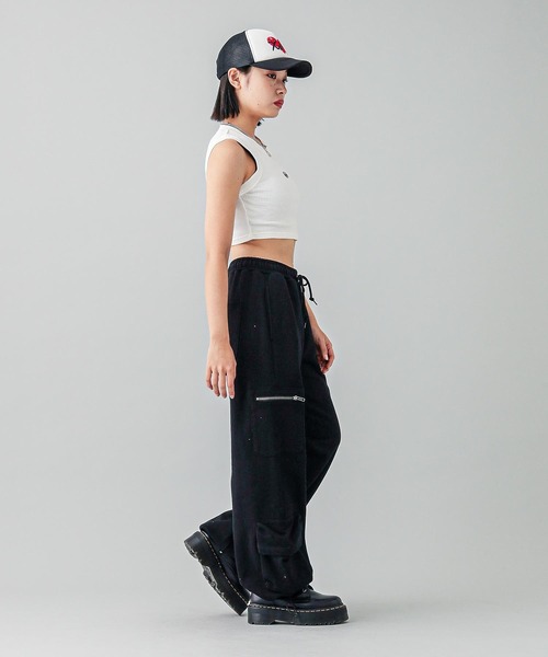 X-girl(エックスガール)の「HEART AIRBRUSH TRUCKER CAP(キャップ・レディース・ブルー/ブラック・ONE SIZE)」の7枚目の写真
