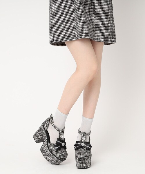 cs T&P（シーエスティーアンドピー）の「厚底ビジュー付きリボンTストラップパンプス 24SS（パンプス・レディース・ブラック系1/ターコイズブルー系3/ブラック・S/M/L/LL）」の15枚目の写真