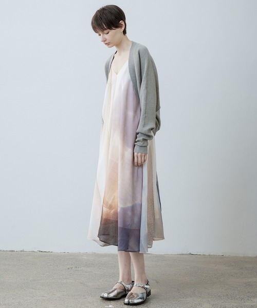 tageechita（タジチタ）の「【tageechita】アートグラデーションプリント フレアキャミワンピース（ワンピース・レディース・ベージュ系その他・L/M/S）」の16枚目の写真