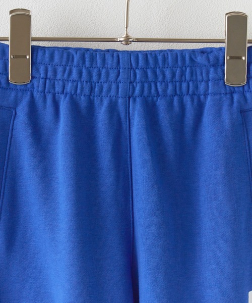 NIKE（ナイキ）の「NIKE/ナイキ NKN N NSW CLUB FT HBR JOGGER ジョガーパンツ 2026秋服 秋服（スウェットパンツ・キッズ・ブラック/サンドベージュ/ロイヤルブルー・4/5/6/7）」の4枚目の写真