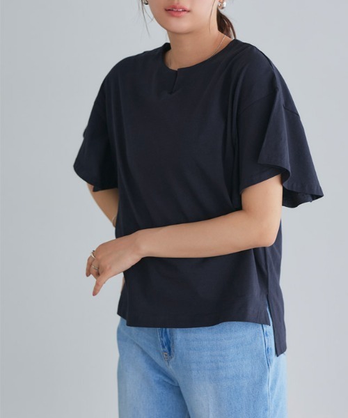 Pierrot(ピエロ)の「ミドル丈フレアスリーブキーネックカットソー(Tシャツ/カットソー・レディース・オフホワイト/ブルー/ブラック/グレー系その他/ライトピンク/ネイビー/サンドベージュ/ミント・M/L)」の6枚目の写真