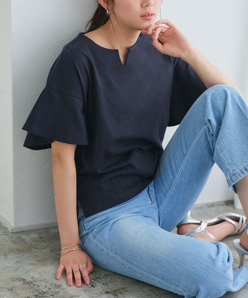 Pierrot(ピエロ)の「ミドル丈フレアスリーブキーネックカットソー(Tシャツ/カットソー・レディース・オフホワイト/ブルー/ブラック/グレー系その他/ライトピンク/ネイビー/サンドベージュ/ミント・M/L)」の19枚目の写真