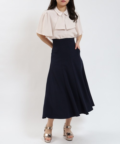 ASTORIA ODIER（アストリアオディール）の「とろみフリルボウタイ半袖ブラウス（シャツ/ブラウス・レディース・ホワイト/グリーン/ベージュ/ホワイト×ブラック/ダークグリーン/ピンクベージュ/ミント/ブルー/グレー・SMALL/MEDIUM）」の19枚目の写真