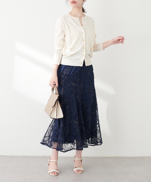 natural couture(ナチュラルクチュール)の「プチプラ金釦ベーシックカーデ(カーディガン/ボレロ・レディース・ピンク/アイボリー/グレイッシュベージュ/サックスブルー/ブラック・FREE)」の12枚目の写真