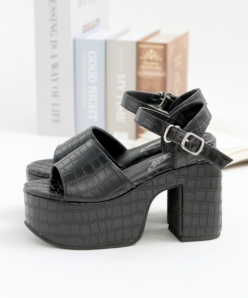 LOVEHUNTER(ラブハンター)の「厚底 アンクルストラップ サンダル (1686) /Love Hunter(サンダル・レディース・ブラック/ブラック系その他/ホワイト/シルバー/ブラック系その他2・S/M/L/LL)」の8枚目の写真