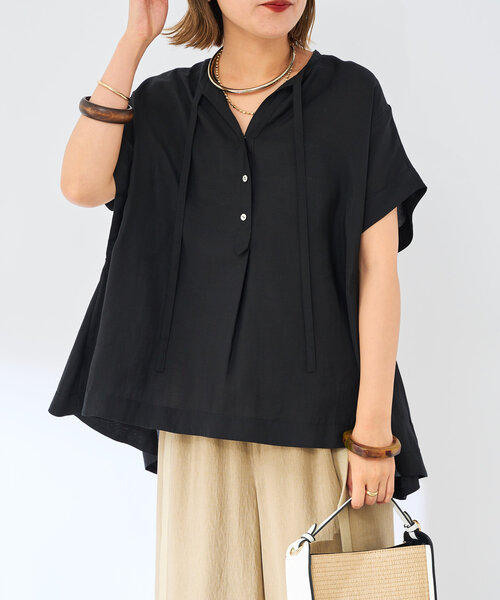 un dix cors（アンディコール）の「《ぽっちゃりさんに◎・インしなくてもかわいい》タイデザイン半袖ブラウス（シャツ/ブラウス・レディース・カーキ/レッド/ブラック・FREE）」の4枚目の写真