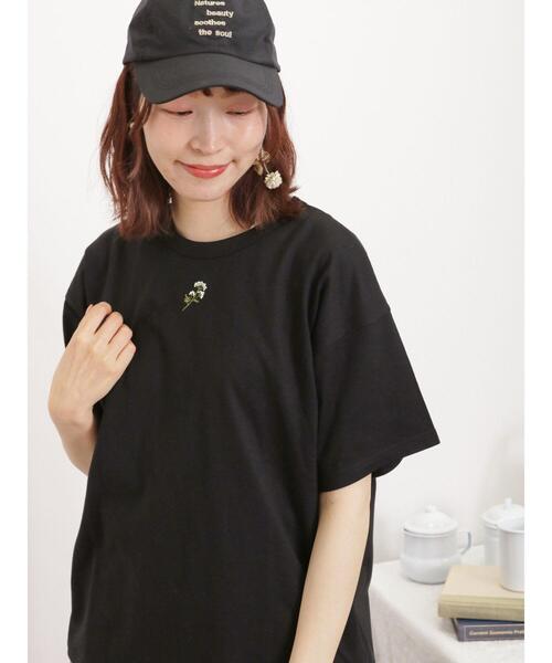 Samansa Mos2(サマンサ モスモス)の「【汗染み防止】お花刺繍Tシャツ(Tシャツ/カットソー・レディース・キナリ/ブラック/オフホワイト/ミント・F)」の3枚目の写真