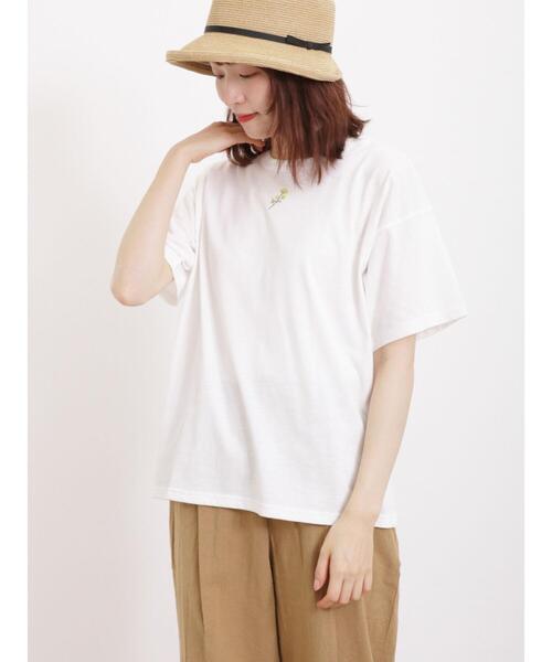 Samansa Mos2(サマンサ モスモス)の「【汗染み防止】お花刺繍Tシャツ(Tシャツ/カットソー・レディース・キナリ/ブラック/オフホワイト/ミント・F)」の14枚目の写真