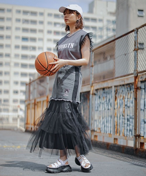 NBA（エヌビーエー）の「【NBA】別注/フリルチュールドッキングデニムスカート（デニムスカート・レディース・ブルー/ブラック・FREE）」の7枚目の写真