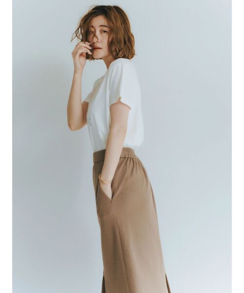 YECCA VECCA（イェッカヴェッカ）の「ロゴTee（Tシャツ/カットソー・レディース・オフホワイト/シルバー/ネイビー・FREE）」の7枚目の写真