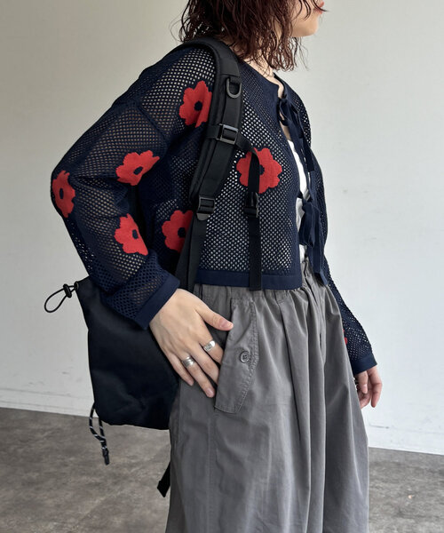 CPCM(シーピーシーエム)の「花柄メッシュカーデ(Tシャツ/カットソー・レディース・アイボリー/グレー/ピンク/ネイビー/ブルー・FREE)」の10枚目の写真