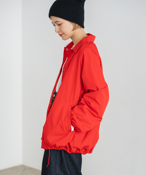 Spick & Span（スピックアンドスパン）の「ロゴ刺繍コーチジャケット（ナイロンジャケット・レディース・レッド/グリーン・FREE）」の16枚目の写真