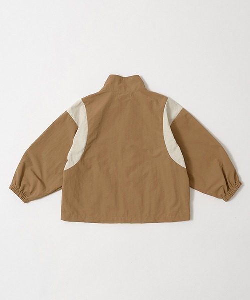 b・ROOM（ビールーム）の「【撥水加工】ビッグシルエット配色ウィンドブレーカー（ブルゾン・キッズ・エンジ/ネイビー/ブルーグリーン/キャメル・130cm/120cm/150cm/100cm/140cm/110cm）」の19枚目の写真