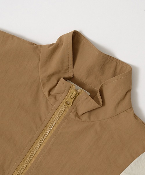 b・ROOM（ビールーム）の「【撥水加工】ビッグシルエット配色ウィンドブレーカー（ブルゾン・キッズ・エンジ/ネイビー/ブルーグリーン/キャメル・130cm/120cm/150cm/100cm/140cm/110cm）」の21枚目の写真