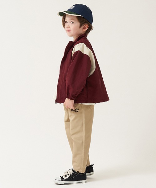 b・ROOM（ビールーム）の「【撥水加工】ビッグシルエット配色ウィンドブレーカー（ブルゾン・キッズ・エンジ/ネイビー/ブルーグリーン/キャメル・130cm/120cm/150cm/100cm/140cm/110cm）」の16枚目の写真