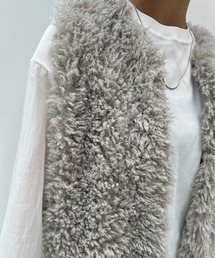 y/m | プードルボアミドル丈ベスト(ベスト)