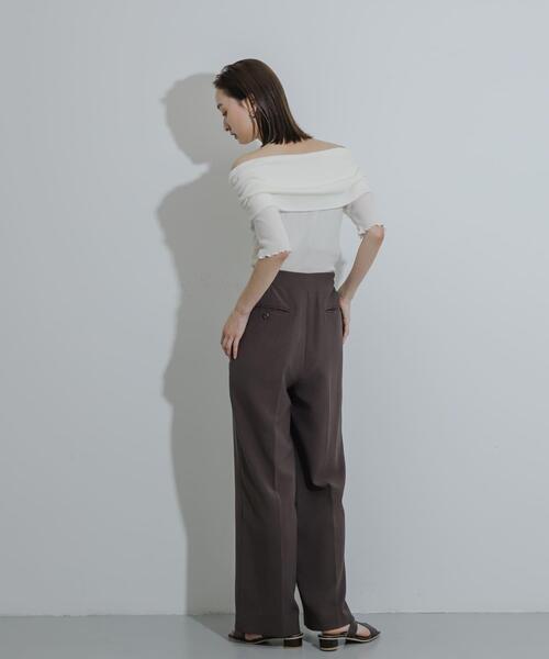 SENSE OF PLACE by URBAN RESEARCH（センスオブプレイスバイアーバンリサーチ）の「シャーリングオフショルダーシアートップ（Tシャツ/カットソー・レディース・ブラウン/オフホワイト/ブラック・ONE）」の7枚目の写真