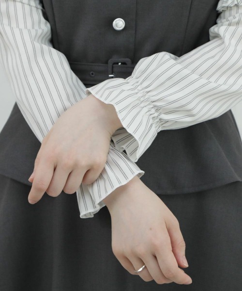 F i.n.t（フィント）の「フリル使い2wayスリーブブラウス/fint（シャツ/ブラウス・レディース・ホワイト×ブラック/オフホワイト/ピンク・FREE）」の10枚目の写真